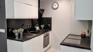 Tectonitové a granitové dřezy: Poznejte výhody těchto materiálů