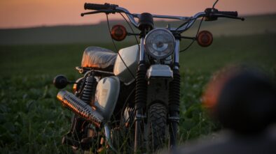 Jak se obléknout na motorku v létě: bezpečnost i teplo