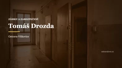 Otevřené bezpečnostní dveře s vícebodovým zamykáním, náhledová grafika profilu Tomáš Drozda