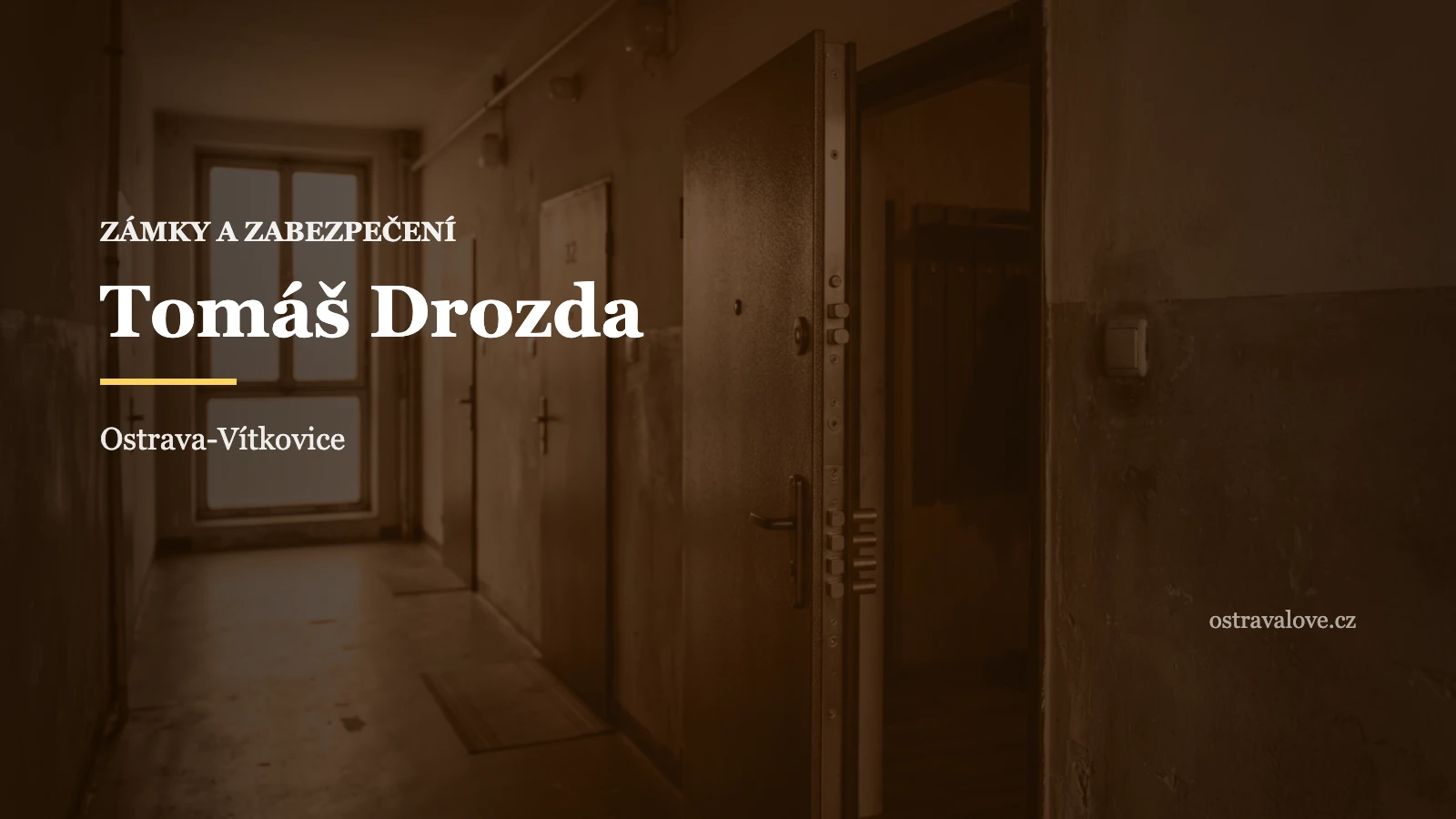 Otevřené bezpečnostní dveře s vícebodovým zamykáním, náhledová grafika profilu Tomáš Drozda