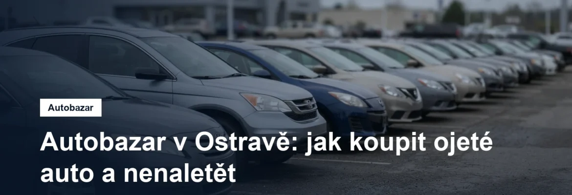 Řada ojetých aut na prodejní ploše