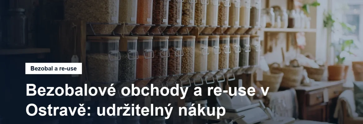 Skleněné zásobníky se sypkými potravinami v obchodě