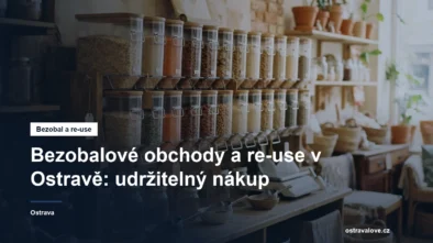 Skleněné zásobníky se sypkými potravinami v obchodě