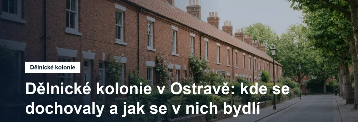 Řada nízkých cihlových dělnických domků