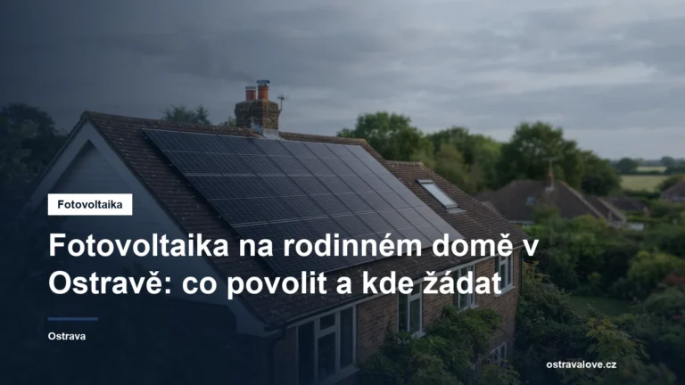 Solární panely na střeše rodinného domu