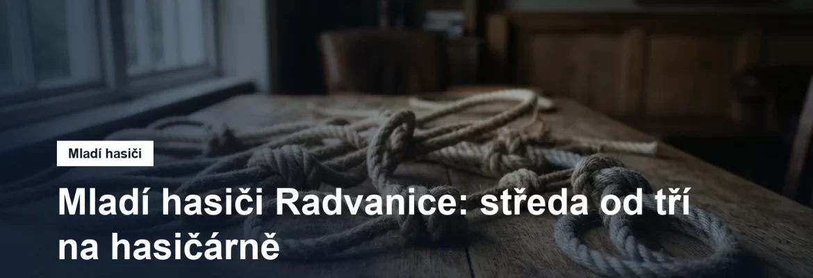Uzly navázané na laně položeném na stole