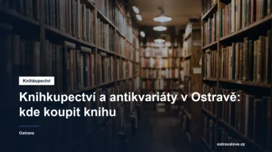 Regály plné knih v knihkupectví