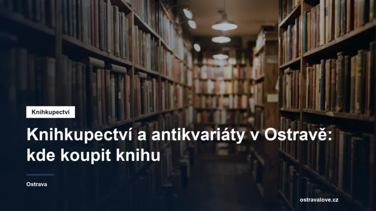 Regály plné knih v knihkupectví