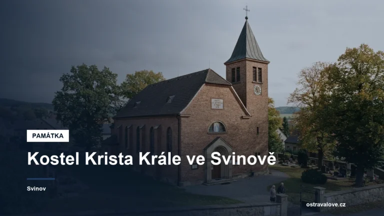 Kostel Krista Krále se sedlovou střechou a věží ve Svinově