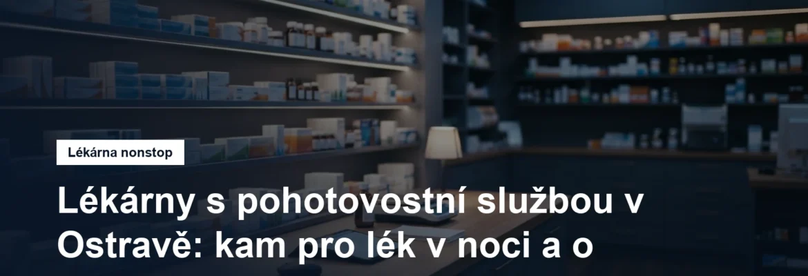 Výdejní pult lékárny s regály léků