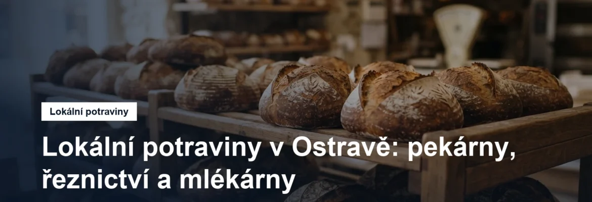 Bochníky čerstvého chleba v řemeslné pekárně