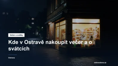 Rozsvícená malá večerka za tmy