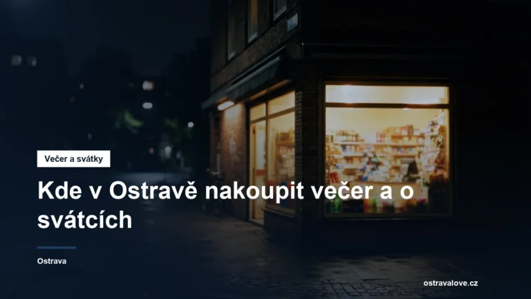 Rozsvícená malá večerka za tmy