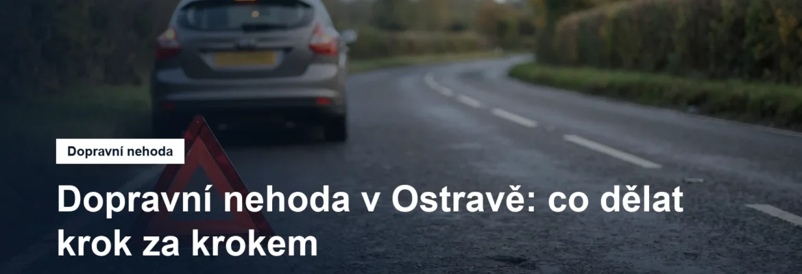 Výstražný trojúhelník na silnici za vozem