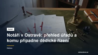 Notářské listiny a pečetidlo na stole notářské kanceláře