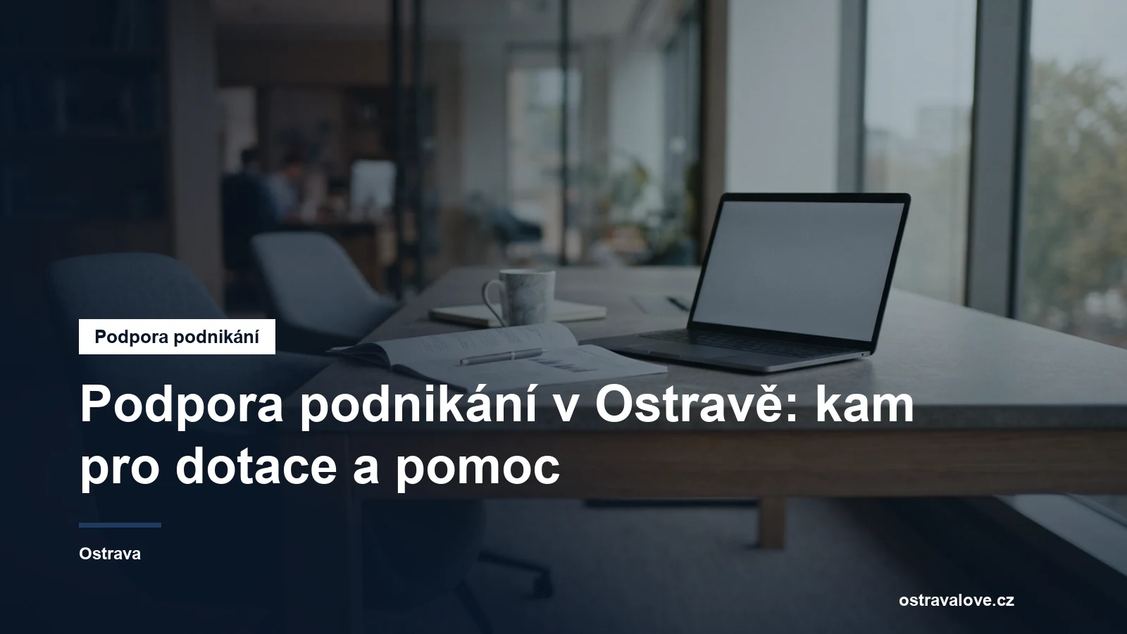 Jednání dvou lidí nad podnikatelským plánem