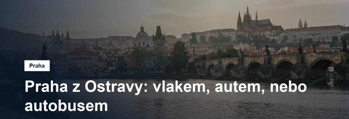 Panorama historického města s mosty přes řeku