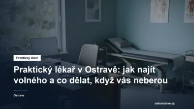 Ordinace praktického lékaře se stolem a lehátkem