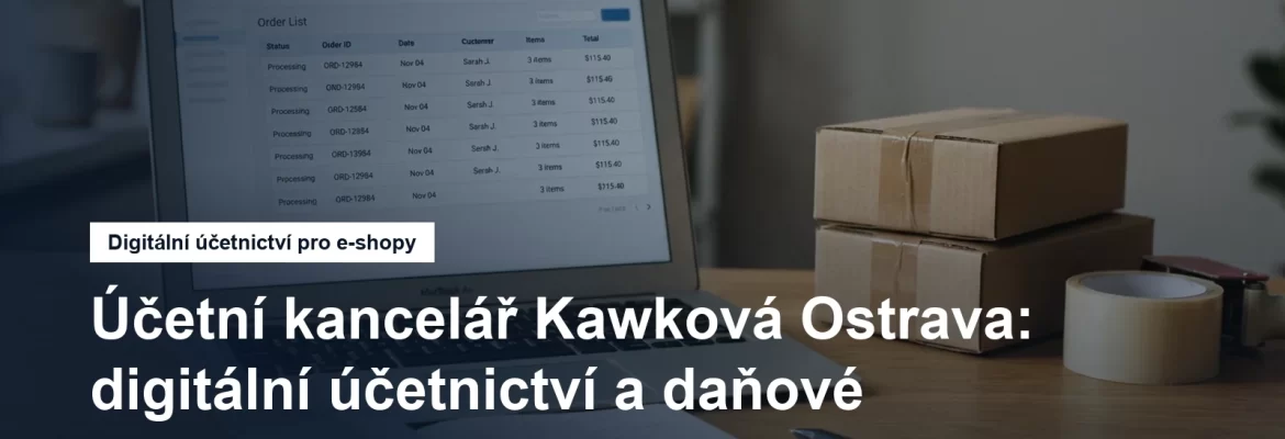 Notebook s účetním přehledem a balíky připravenými k odeslání