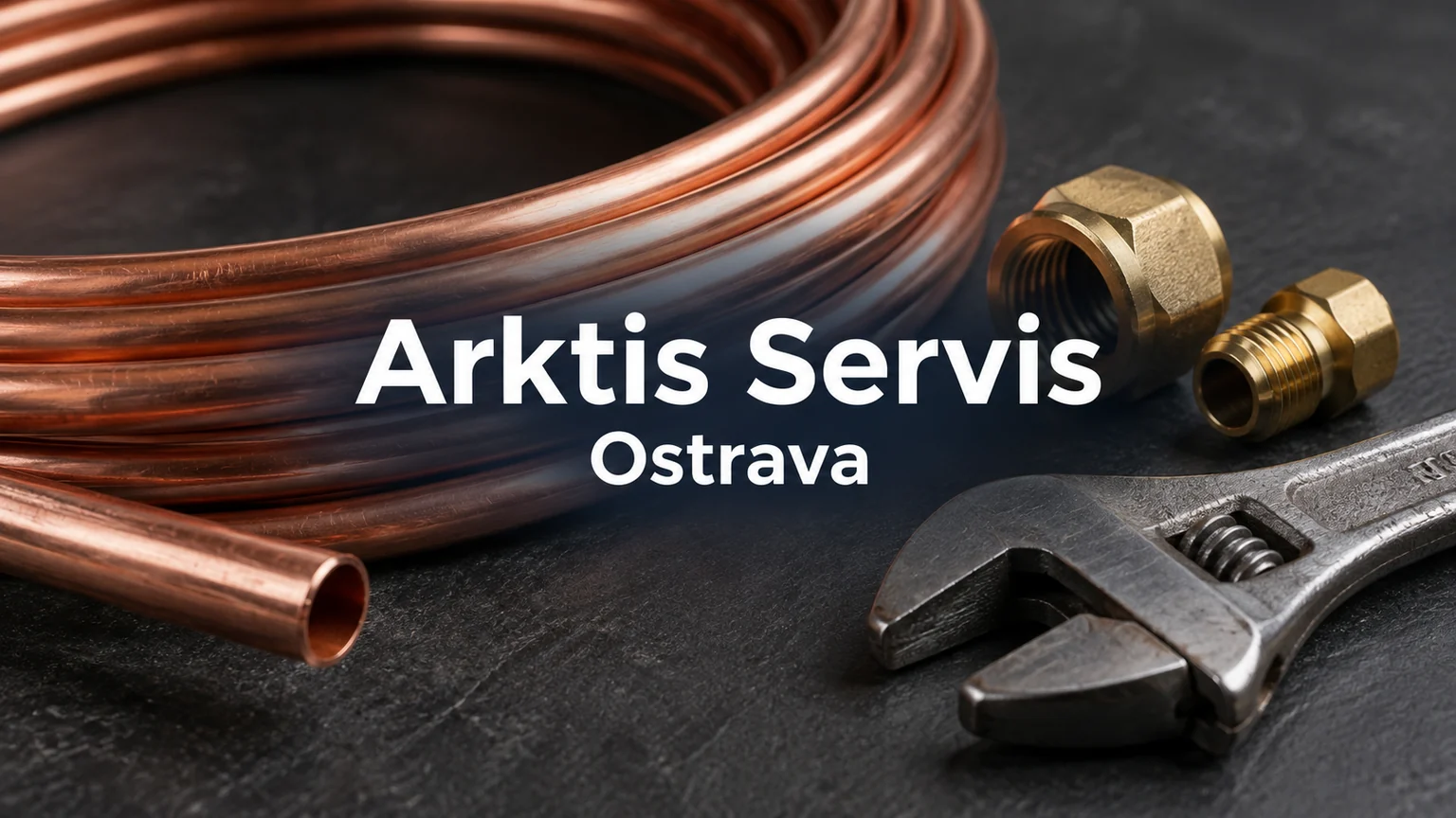 Měděná trubka, mosazné spojky a klíč – Arktis Servis, Ostrava