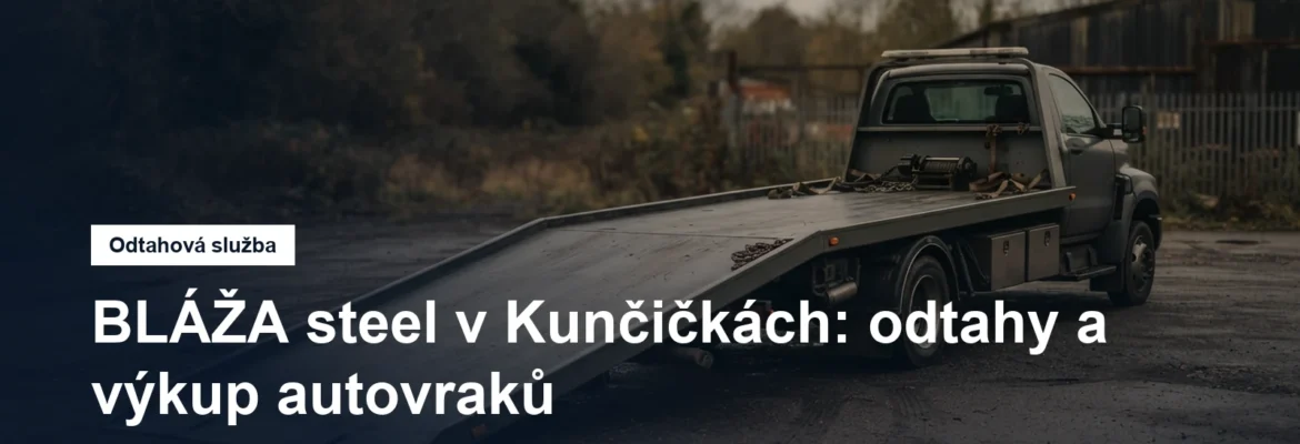Odtahový vůz se sklopenou plošinou na asfaltové ploše