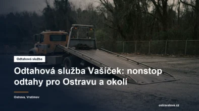 Odtahový vůz se sklopenou plošinou na asfaltové ploše