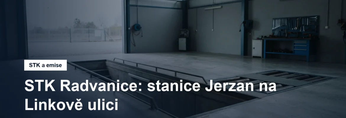 Prázdná kontrolní hala stanice technické kontroly s montážní jámou