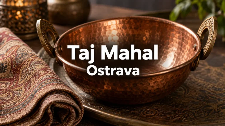 Prázdná měděná miska a ubrousek – Taj Mahal, Ostrava