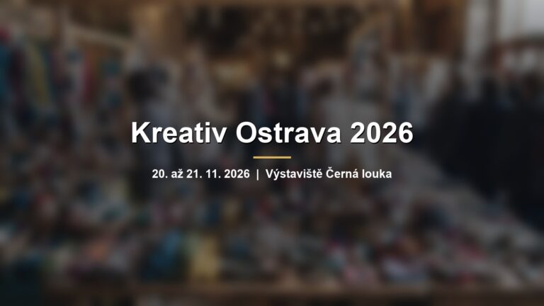 Rozmazané stánky s barevnou přízí a látkami s nápisem Kreativ Ostrava 2026