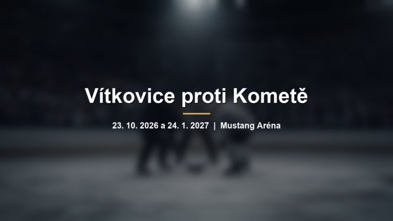 Rozmazaná hokejová aréna s diváky a buly na ledě s nápisem Vítkovice proti Kometě